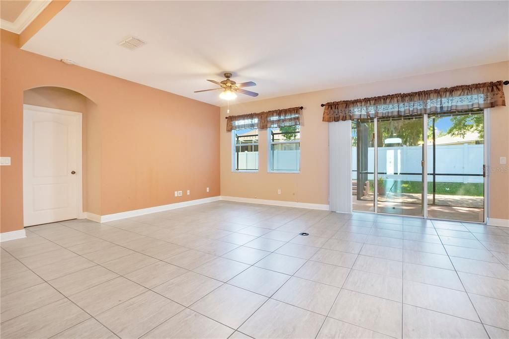 For Sale: $529,900 (4 beds, 3 baths, 2361 Square Feet)
