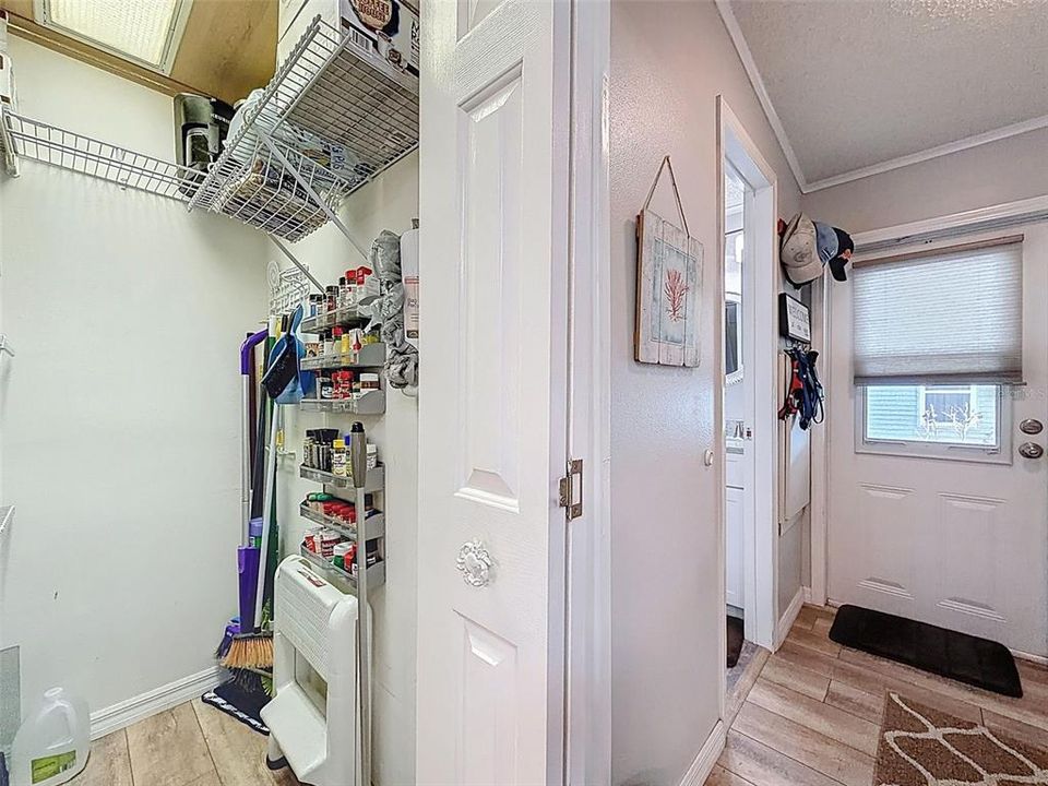 На продажу: $215,000 (3 спален, 2 ванн, 1798 Квадратных фут)