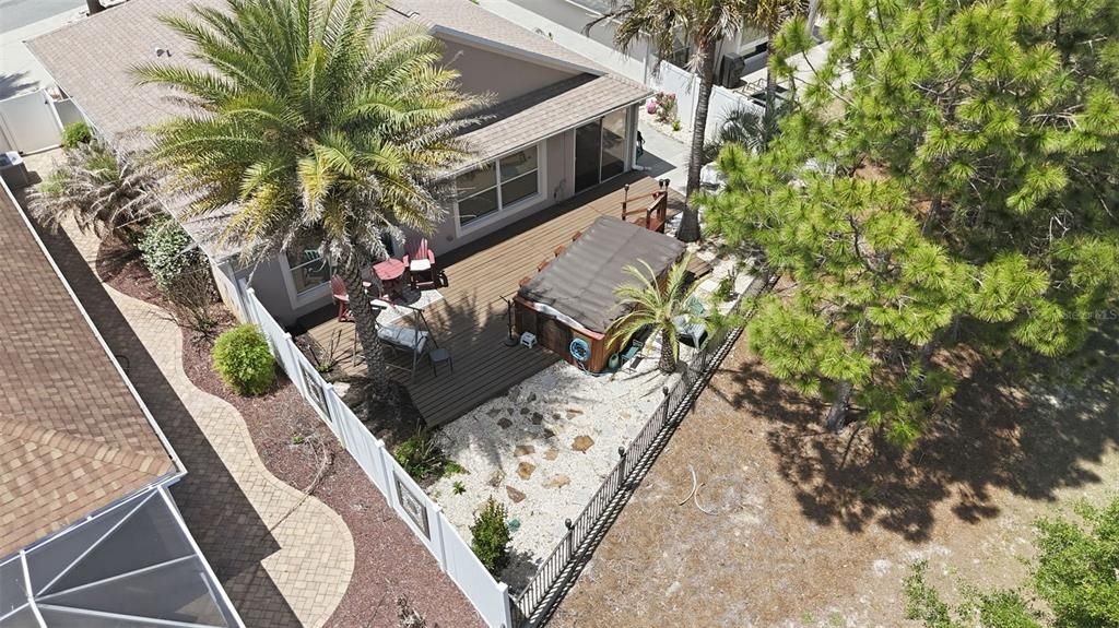 Под контрактом: $445,000 (3 спален, 2 ванн, 1617 Квадратных фут)