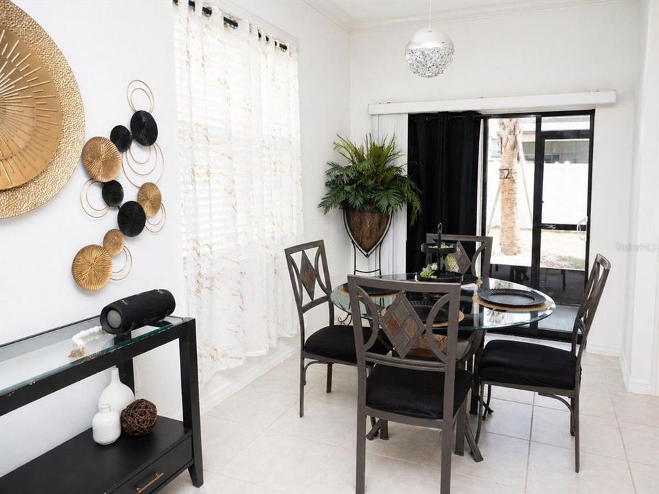 En Venta: $265,000 (2 camas, 2 baños, 1541 Pies cuadrados)