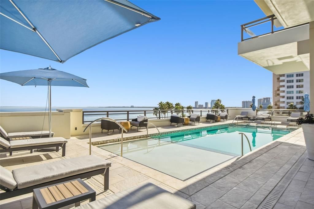 For Sale: $1,698,000 (2 beds, 3 baths, 1942 Square Feet)