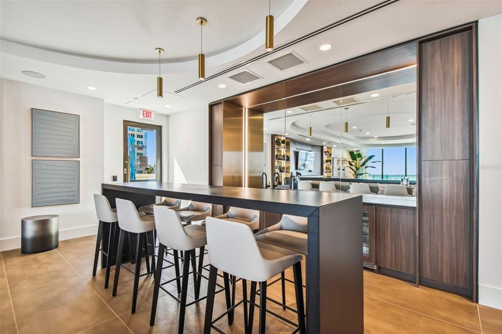 For Sale: $1,698,000 (2 beds, 3 baths, 1942 Square Feet)
