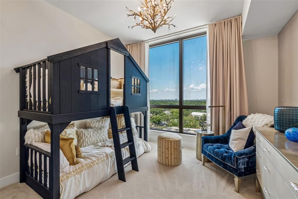 For Sale: $1,698,000 (2 beds, 3 baths, 1942 Square Feet)