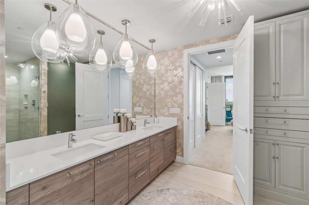 For Sale: $1,698,000 (2 beds, 3 baths, 1942 Square Feet)