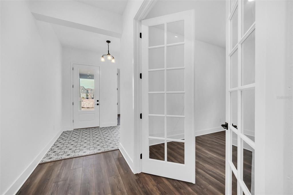 For Sale: $845,000 (5 beds, 4 baths, 3427 Square Feet)