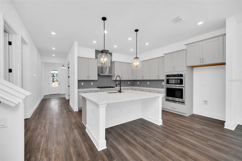 For Sale: $845,000 (5 beds, 4 baths, 3427 Square Feet)
