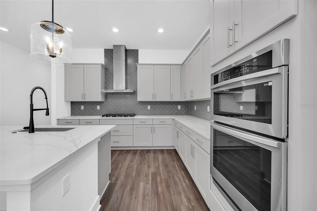 For Sale: $845,000 (5 beds, 4 baths, 3427 Square Feet)