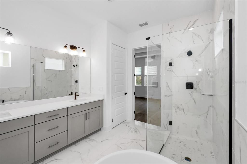 For Sale: $845,000 (5 beds, 4 baths, 3427 Square Feet)