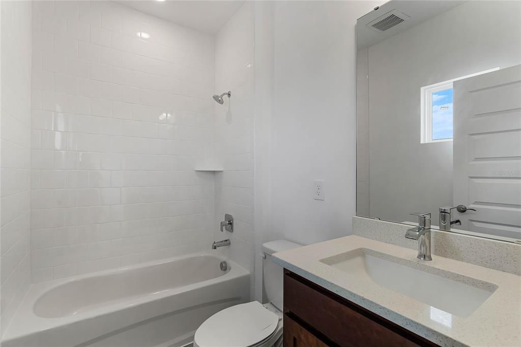 For Sale: $845,000 (5 beds, 4 baths, 3427 Square Feet)