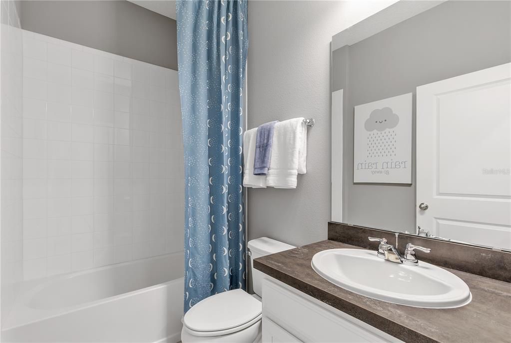 В аренду: $2,499 (4 спален, 2 ванн, 1604 Квадратных фут)