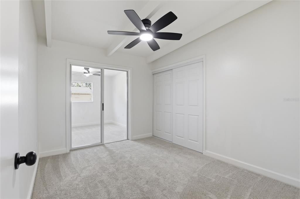 Activo con contrato: $279,900 (3 camas, 2 baños, 1916 Pies cuadrados)
