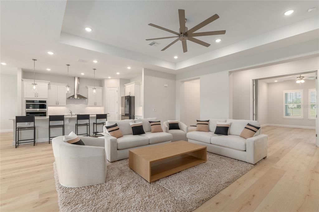 En Venta: $574,900 (3 camas, 3 baños, 2667 Pies cuadrados)