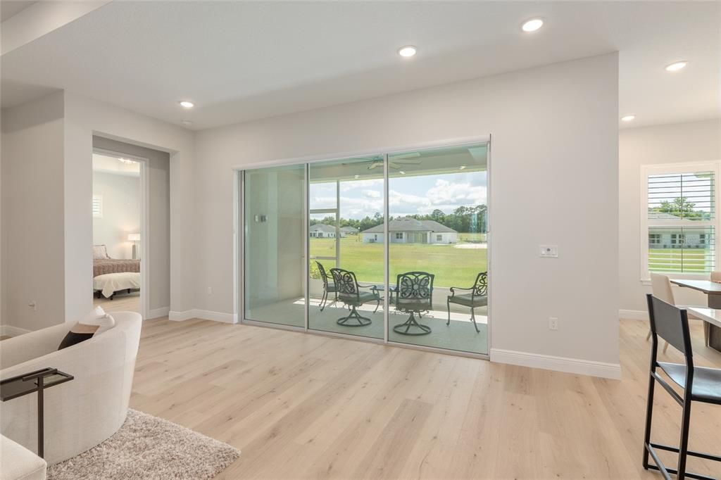 En Venta: $574,900 (3 camas, 3 baños, 2667 Pies cuadrados)