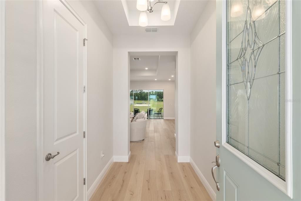 En Venta: $574,900 (3 camas, 3 baños, 2667 Pies cuadrados)