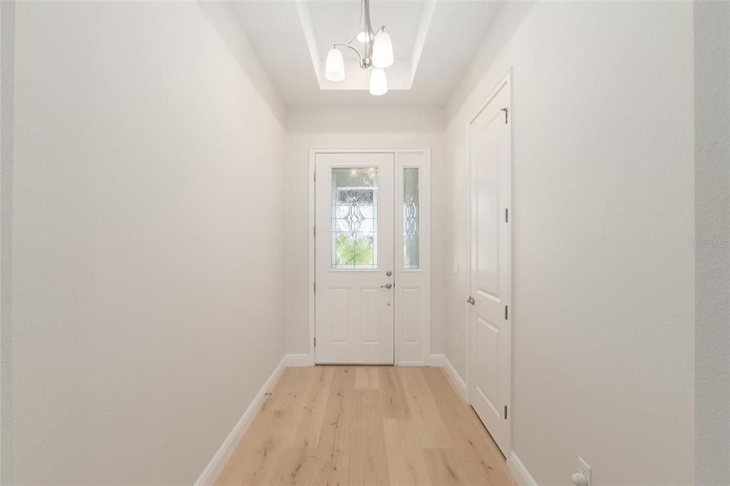 En Venta: $574,900 (3 camas, 3 baños, 2667 Pies cuadrados)