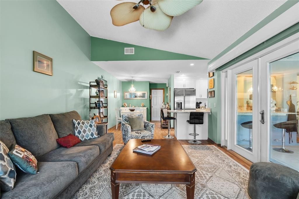 Active With Contract: $359,900 (3 beds, 2 baths, 1565 Square Feet)