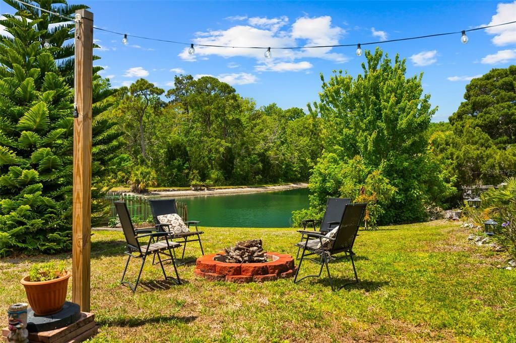 Active With Contract: $359,900 (3 beds, 2 baths, 1565 Square Feet)