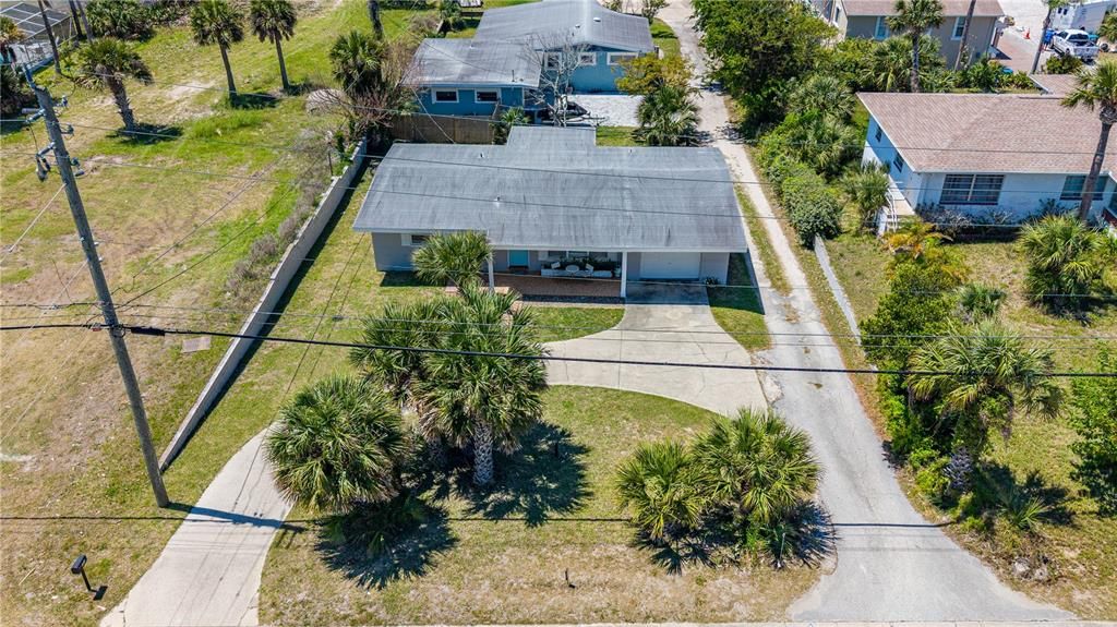 For Sale: $399,000 (2 beds, 1 baths, 1120 Square Feet)
