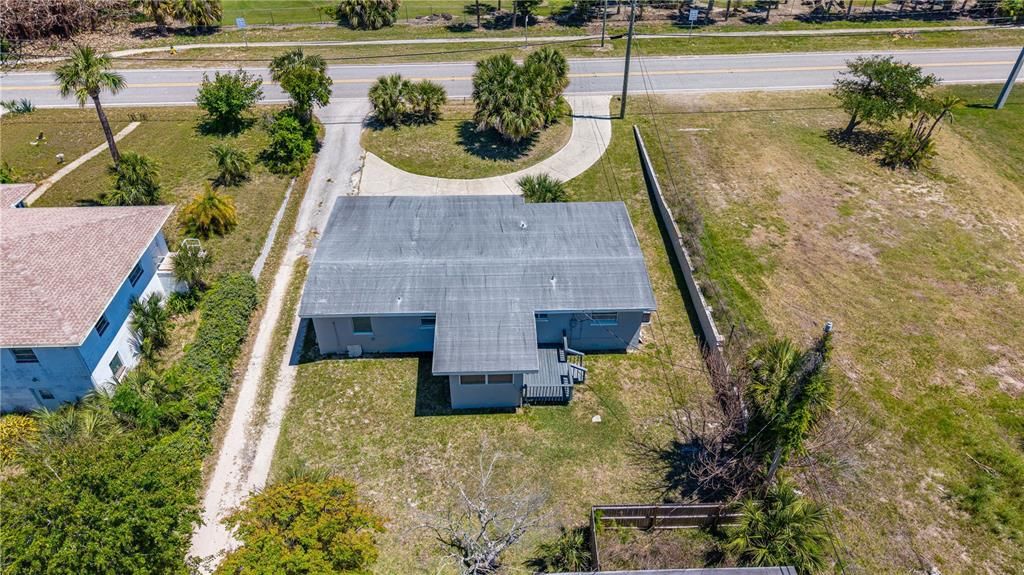 For Sale: $399,000 (2 beds, 1 baths, 1120 Square Feet)