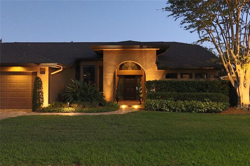 Active With Contract: $939,000 (4 beds, 3 baths, 2638 Square Feet)