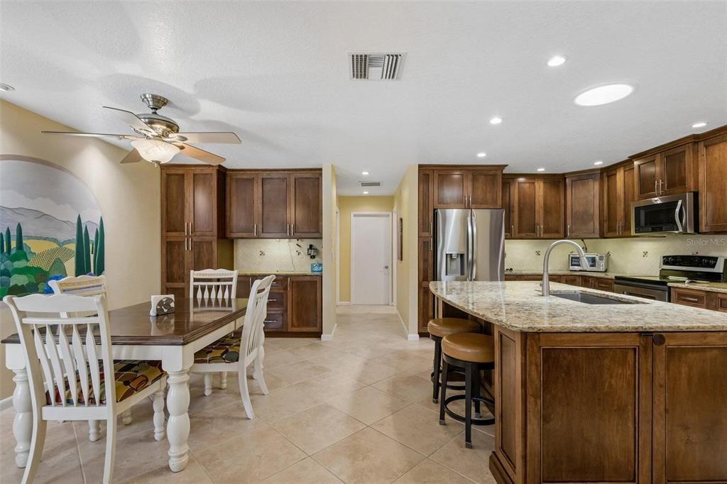 Active With Contract: $939,000 (4 beds, 3 baths, 2638 Square Feet)