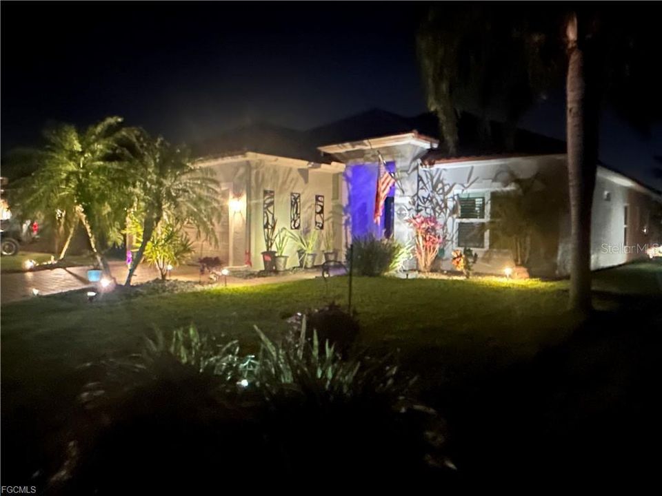 En Venta: $425,000 (3 camas, 2 baños, 1602 Pies cuadrados)