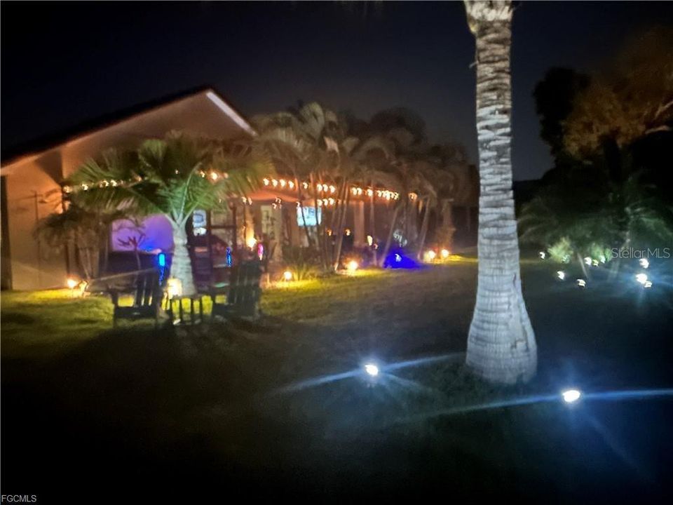 En Venta: $425,000 (3 camas, 2 baños, 1602 Pies cuadrados)