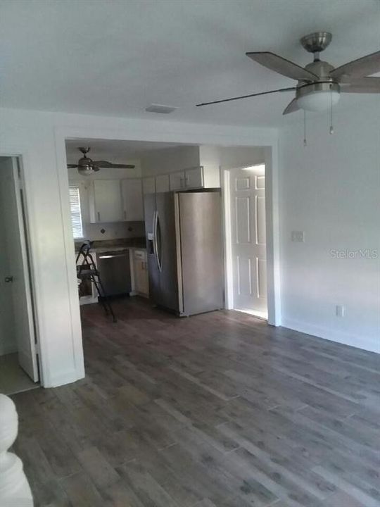 For Rent: $2,500 (3 beds, 2 baths, 1326 Square Feet)