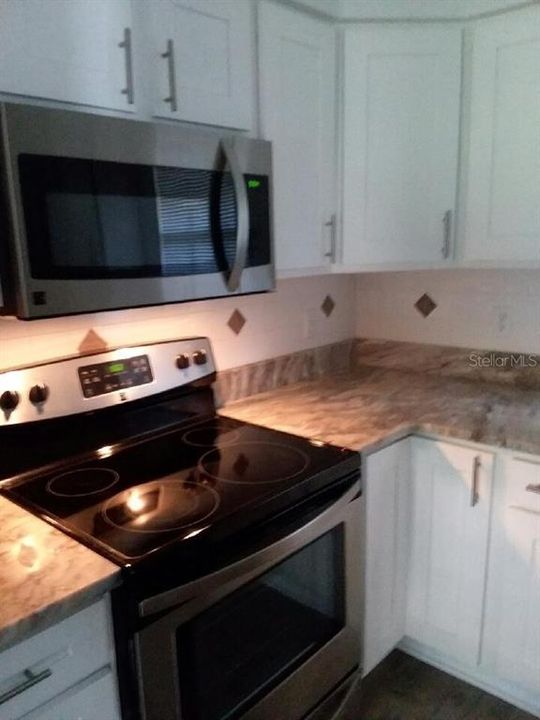 For Rent: $2,500 (3 beds, 2 baths, 1326 Square Feet)