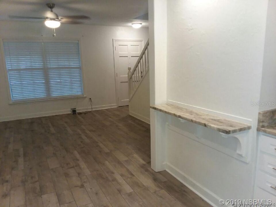 For Rent: $2,500 (3 beds, 2 baths, 1326 Square Feet)
