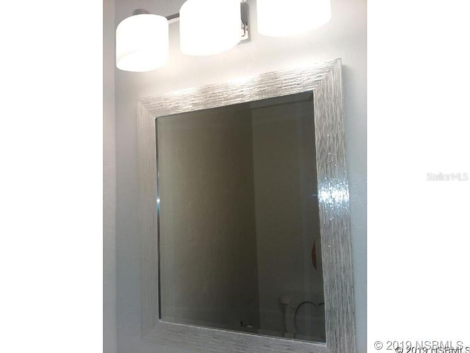For Rent: $2,500 (3 beds, 2 baths, 1326 Square Feet)