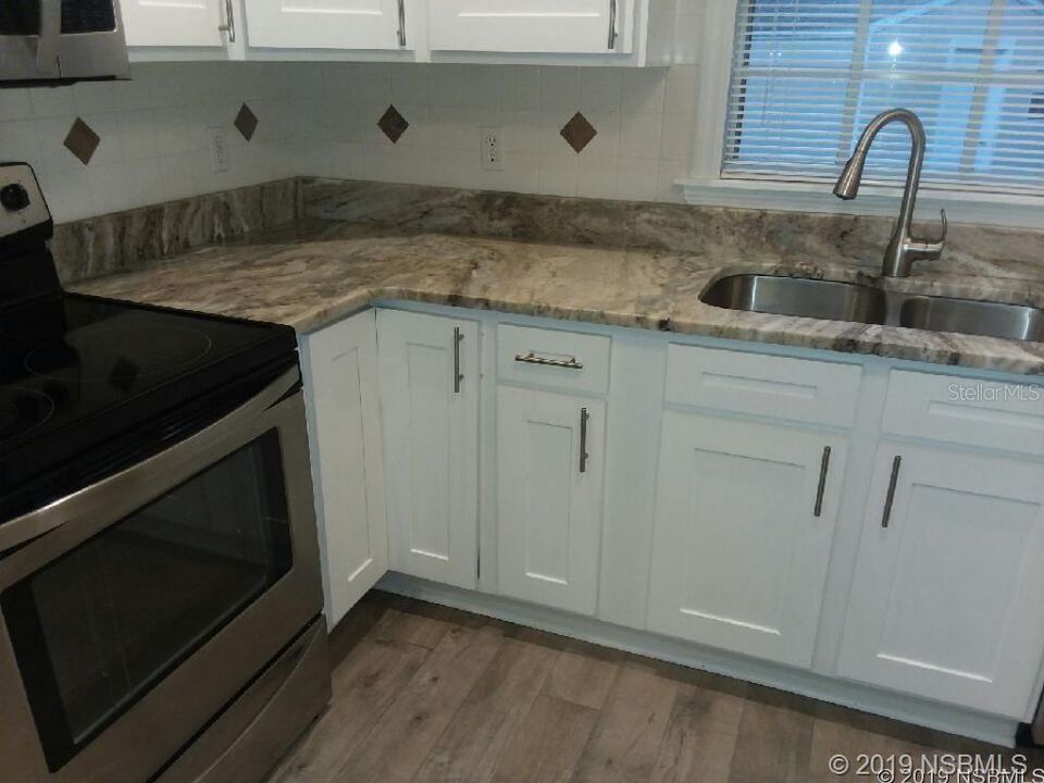 For Rent: $2,500 (3 beds, 2 baths, 1326 Square Feet)
