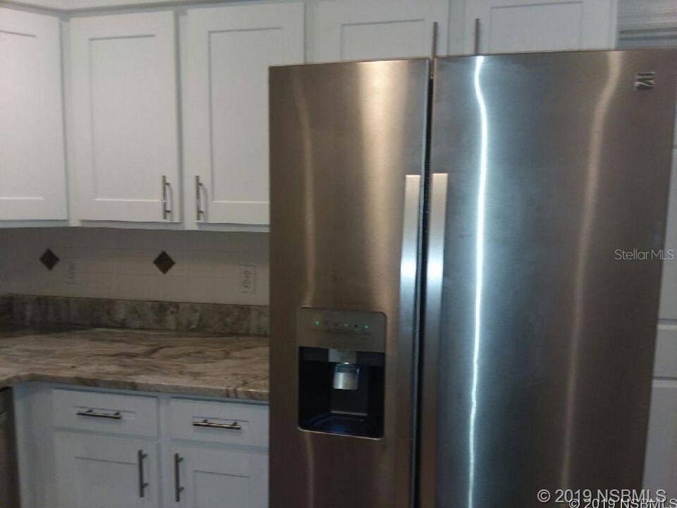 For Rent: $2,500 (3 beds, 2 baths, 1326 Square Feet)