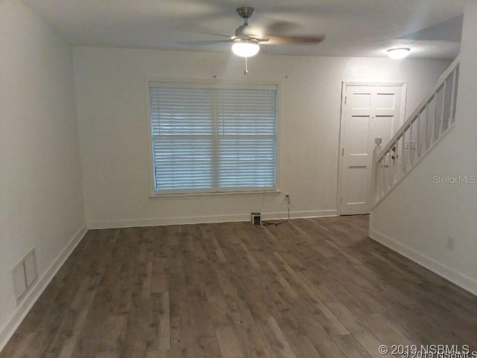 For Rent: $2,500 (3 beds, 2 baths, 1326 Square Feet)