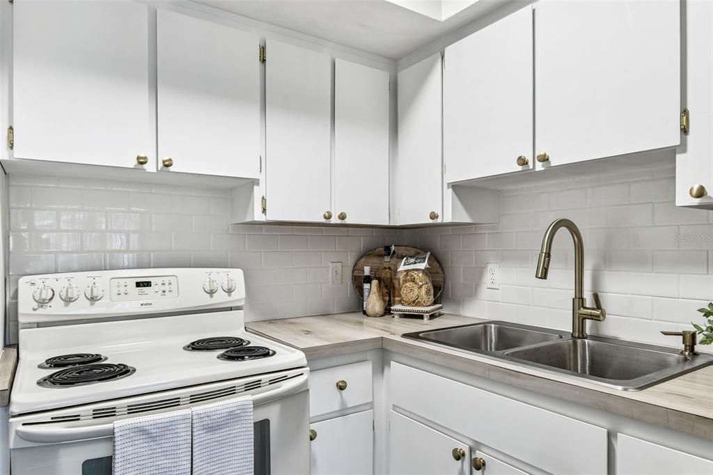 En Venta: $128,000 (2 camas, 1 baños, 835 Pies cuadrados)