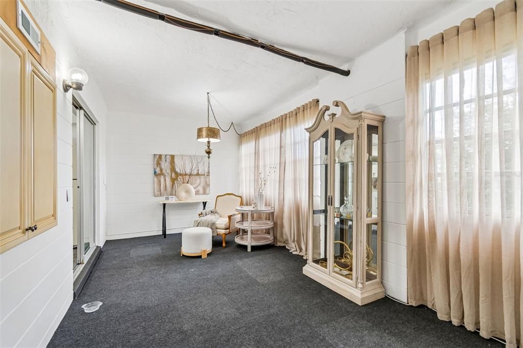 En Venta: $128,000 (2 camas, 1 baños, 835 Pies cuadrados)