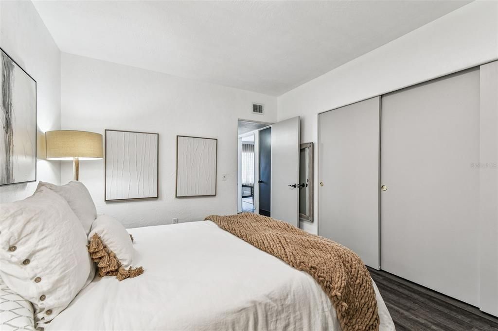 En Venta: $128,000 (2 camas, 1 baños, 835 Pies cuadrados)