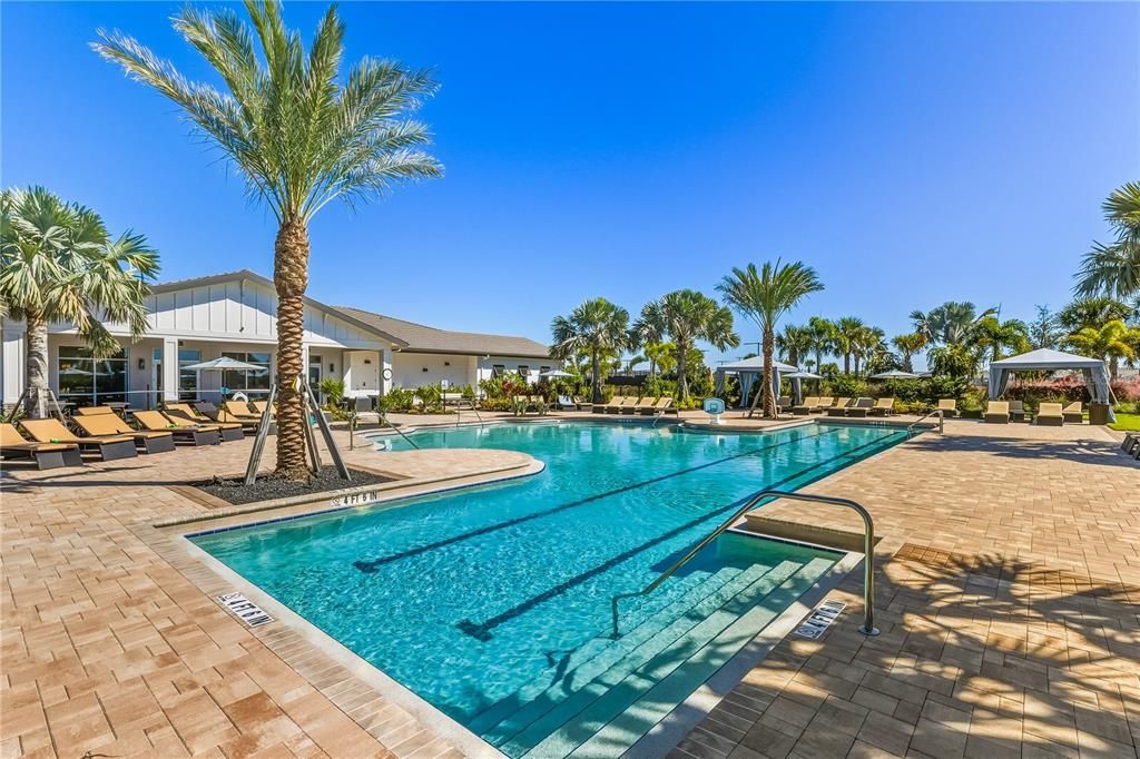 Active With Contract: $372,990 (3 beds, 2 baths, 1565 Square Feet)