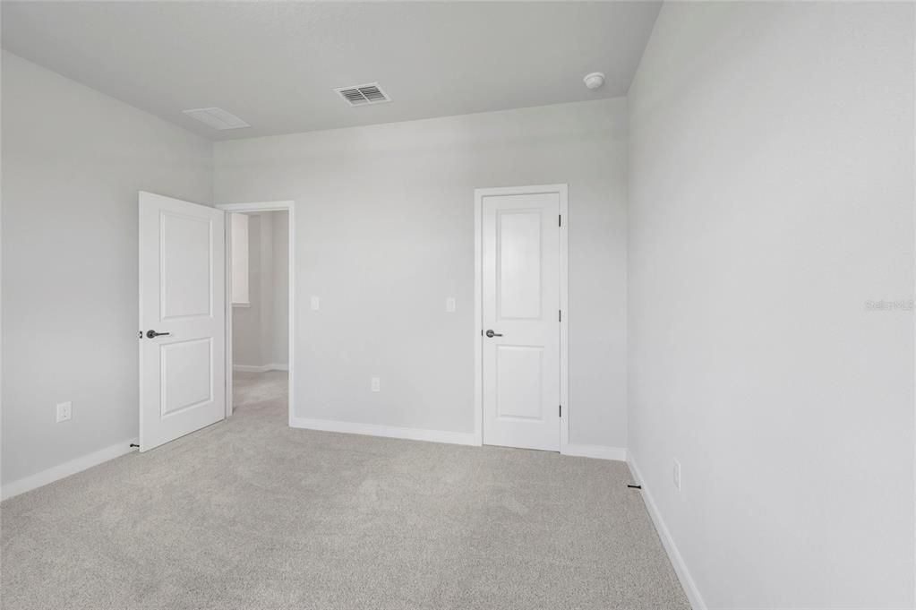 Active With Contract: $559,990 (4 beds, 3 baths, 2733 Square Feet)