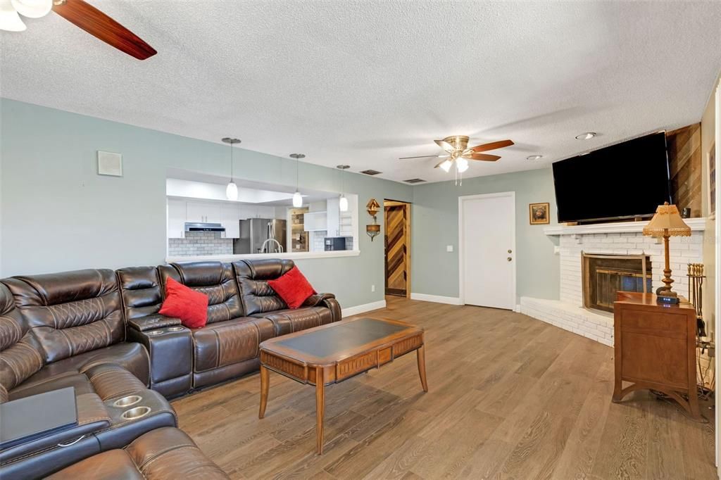 For Sale: $849,900 (4 beds, 4 baths, 4054 Square Feet)