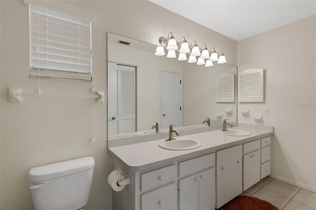 For Sale: $849,900 (4 beds, 4 baths, 4054 Square Feet)