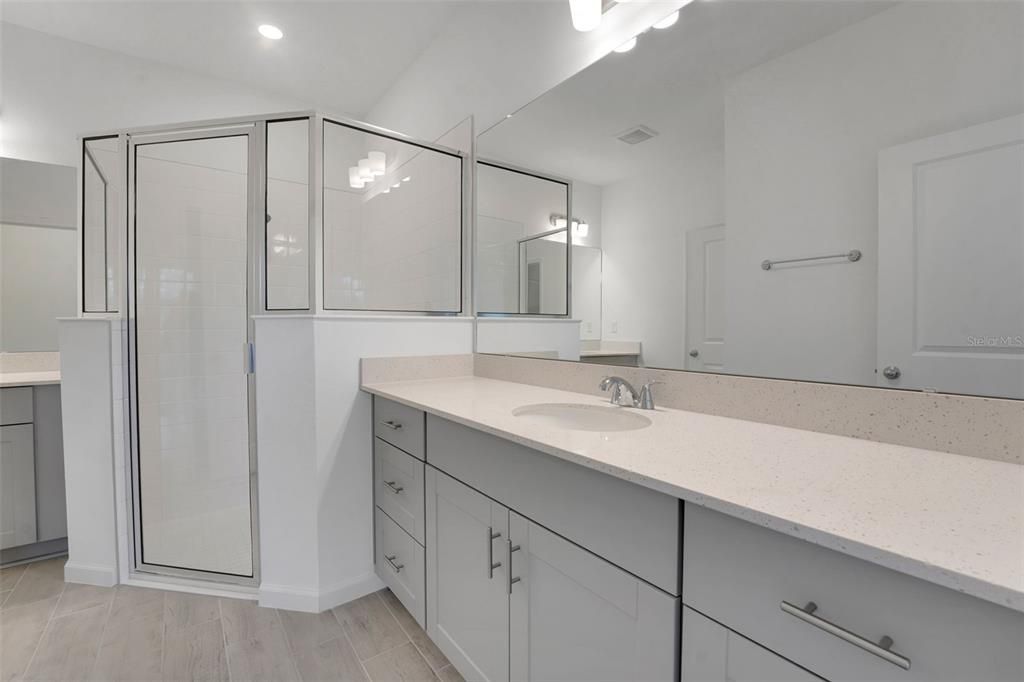 Active With Contract: $299,990 (4 beds, 2 baths, 1938 Square Feet)