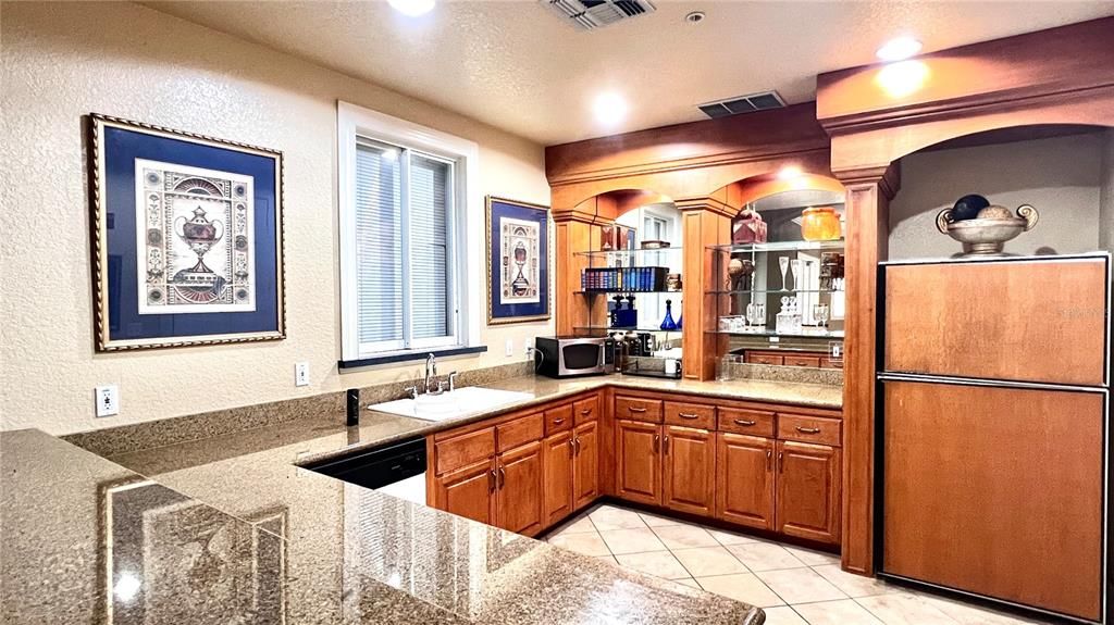 En Venta: $174,900 (2 camas, 1 baños, 898 Pies cuadrados)
