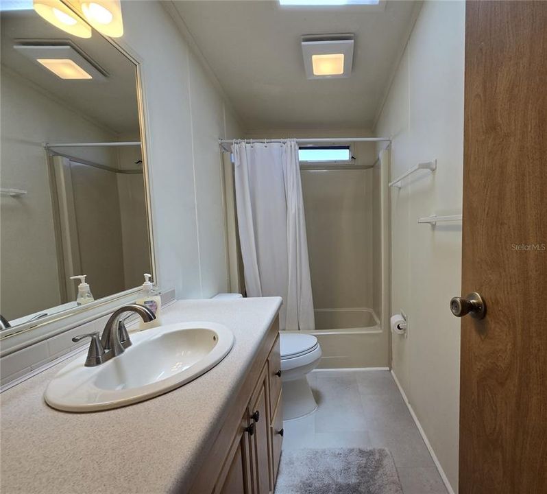 For Sale: $205,000 (2 beds, 2 baths, 1761 Square Feet)