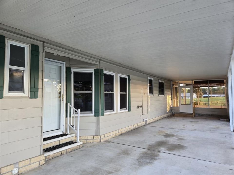 For Sale: $205,000 (2 beds, 2 baths, 1761 Square Feet)