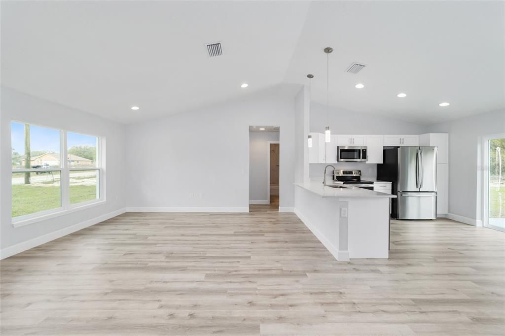 En Venta: $249,900 (3 camas, 2 baños, 1267 Pies cuadrados)