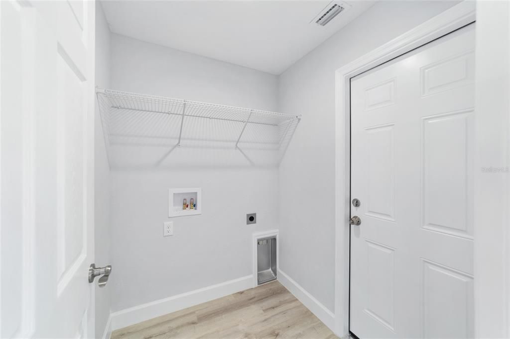 En Venta: $249,900 (3 camas, 2 baños, 1267 Pies cuadrados)