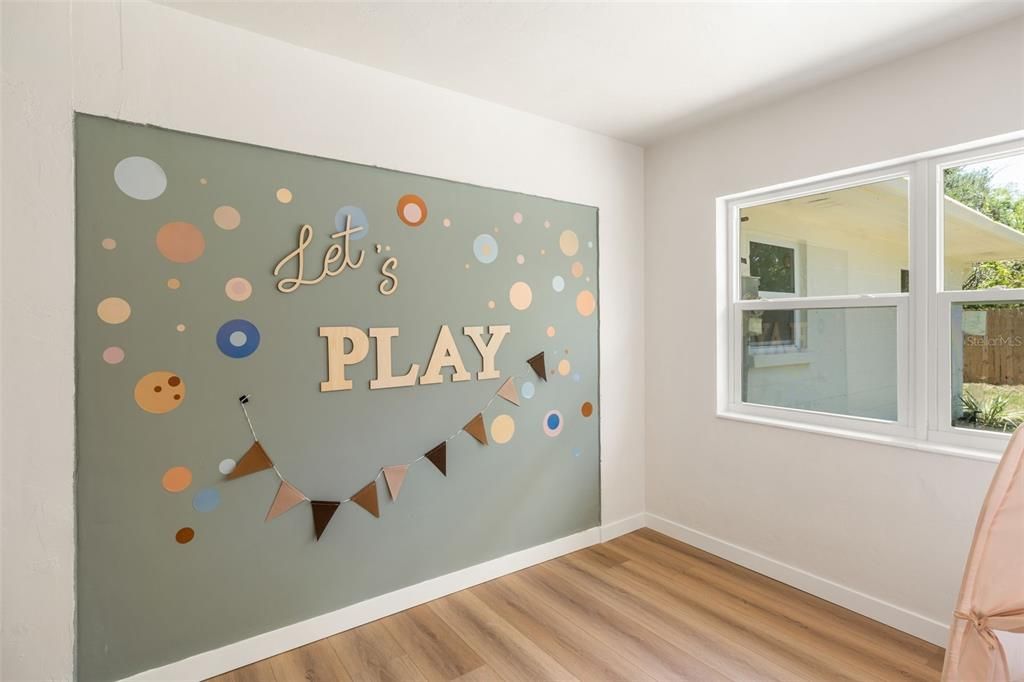 Active With Contract: $749,900 (4 beds, 3 baths, 1862 Square Feet)