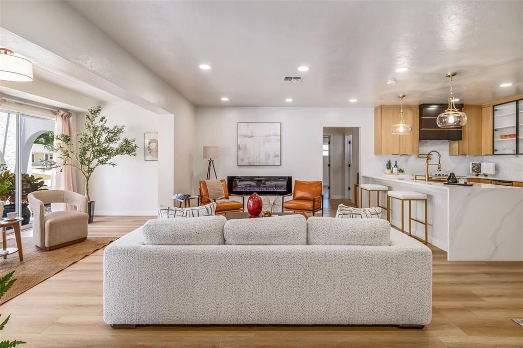 Active With Contract: $749,900 (4 beds, 3 baths, 1862 Square Feet)
