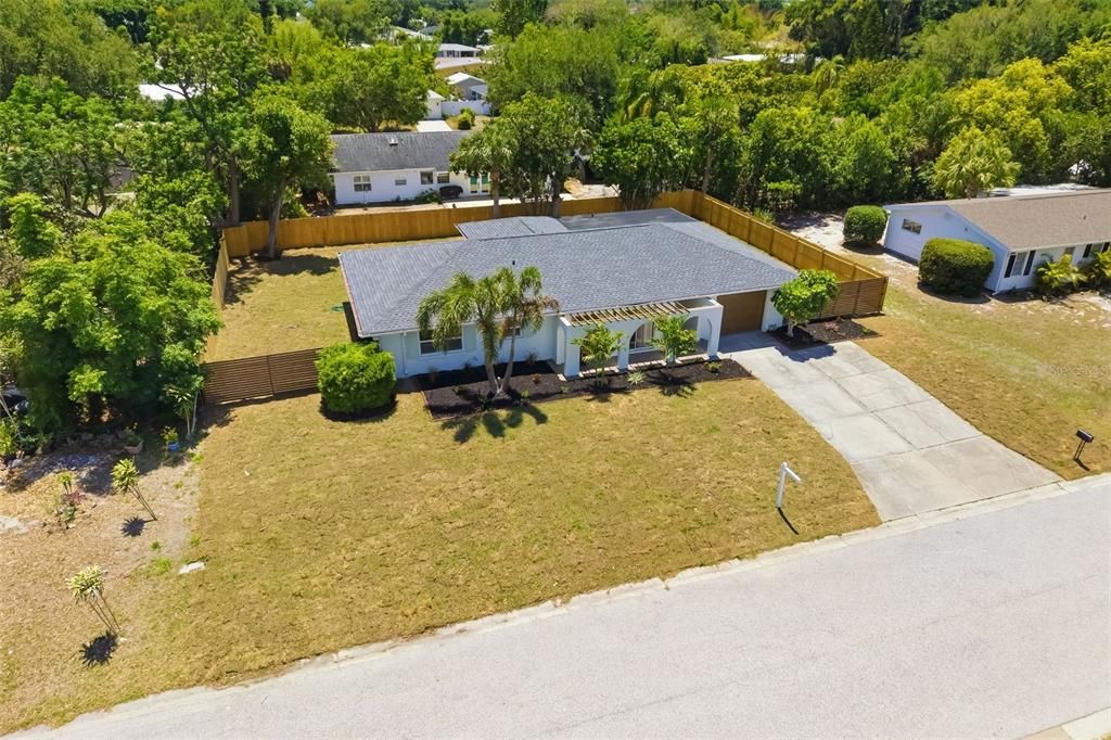 Active With Contract: $749,900 (4 beds, 3 baths, 1862 Square Feet)